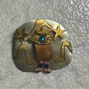 𝅺VINTAGE Handcrafted Brooch 